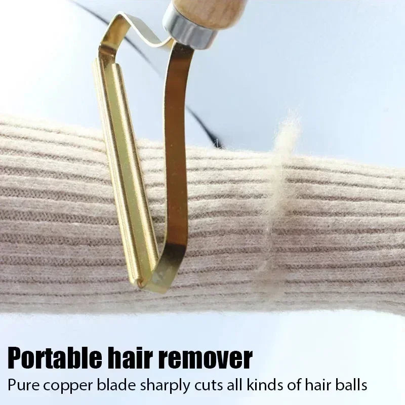 Reusable Pet Hair Remover – Wooden Handle Lint & Fur Scraper