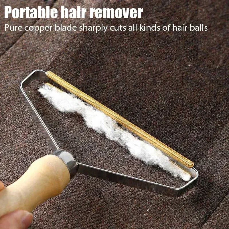 Reusable Pet Hair Remover – Wooden Handle Lint & Fur Scraper