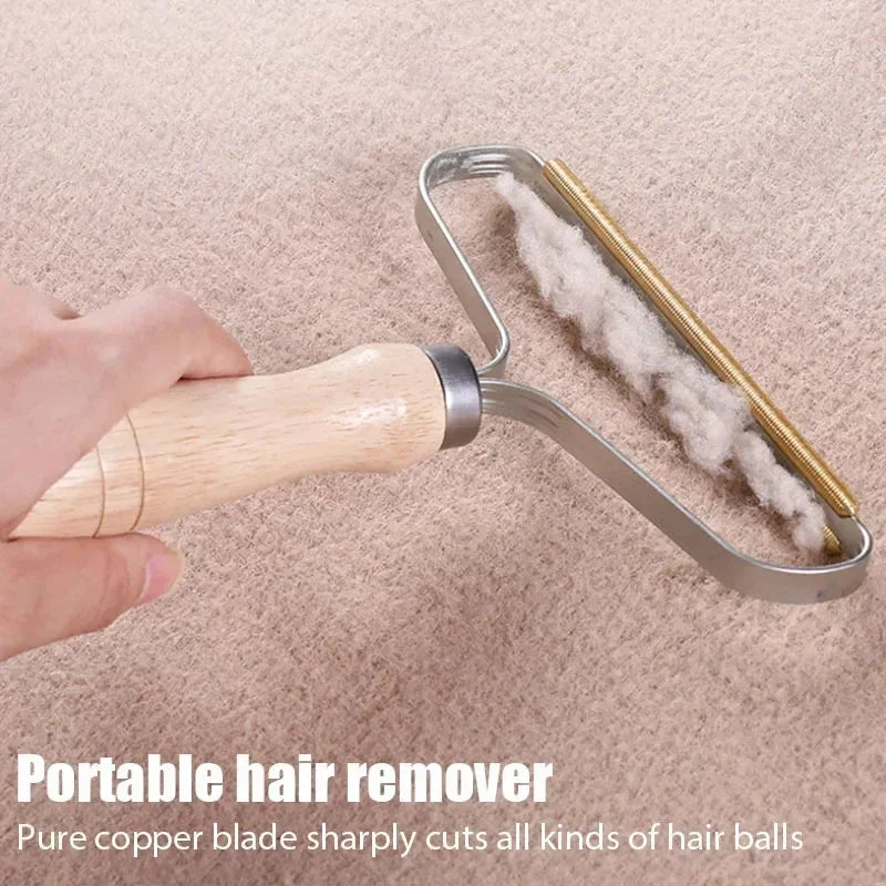 Reusable Pet Hair Remover – Wooden Handle Lint & Fur Scraper